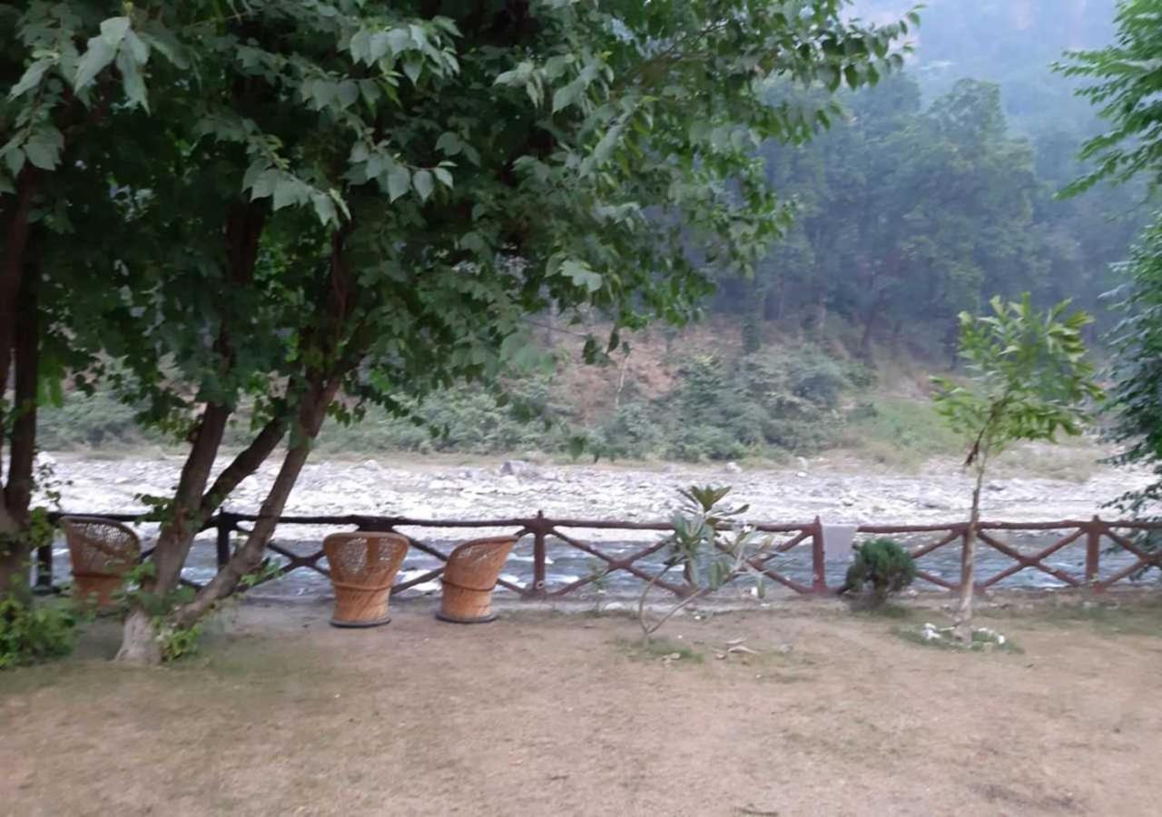 Nakshtra Resort Birbhaddar Exteriör bild